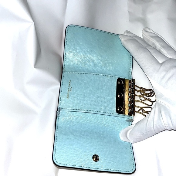 MARC JACOBS Pastel Yellow Tri-fold Keyring Wallet - Picture 6 of 10